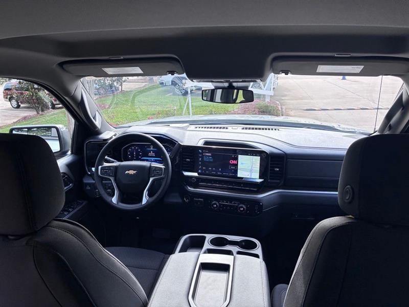 Chevrolet Silverado 1500 LT Crew Cab 2WD 2026