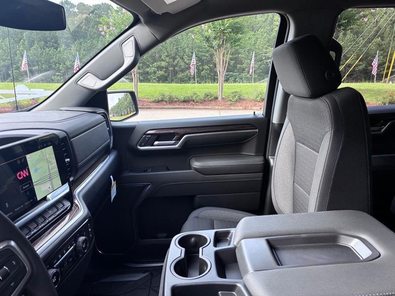 Chevrolet Silverado 1500 LT Crew Cab 2WD 2026