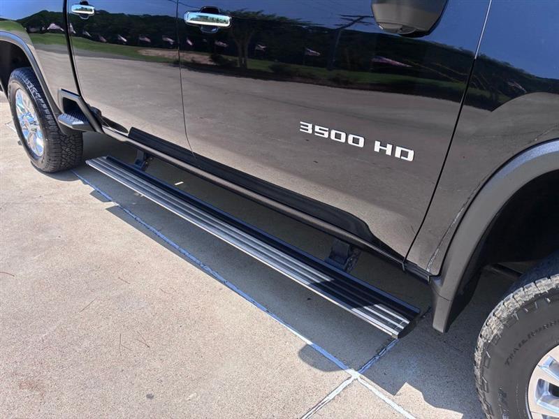 Chevrolet Silverado 3500HD High Country Crew Cab 4WD 2023