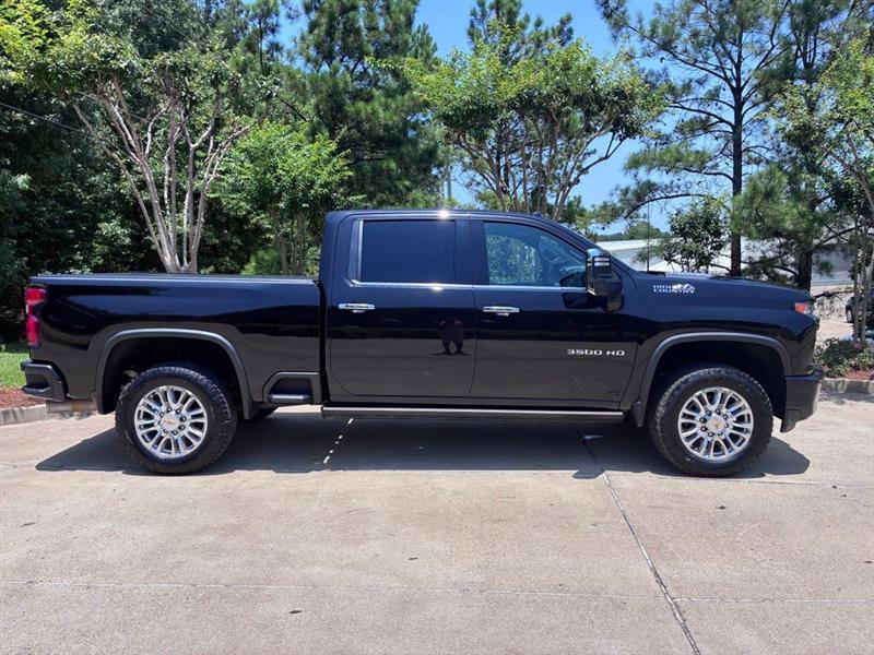 Chevrolet Silverado 3500HD High Country Crew Cab 4WD 2023