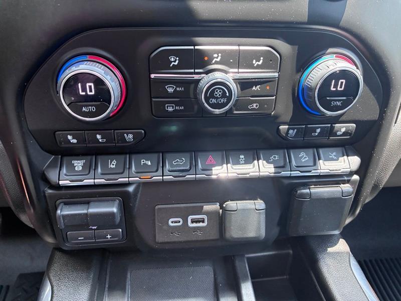 Chevrolet Silverado 3500HD High Country Crew Cab 4WD 2023