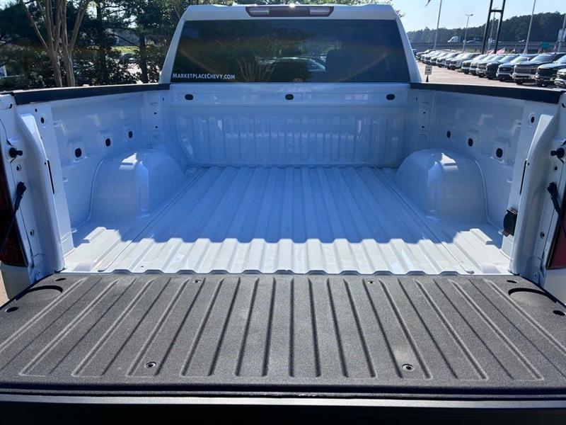Chevrolet Silverado 1500 Custom Crew Cab 2WD 2026