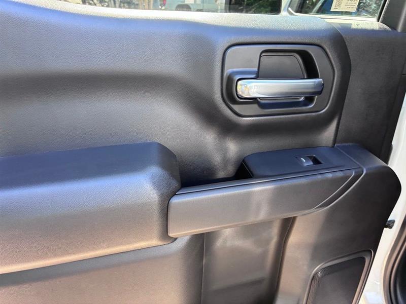 Chevrolet Silverado 1500 Custom Crew Cab 2WD 2026