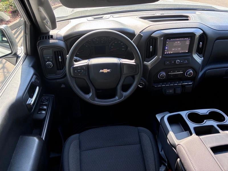 Chevrolet Silverado 1500 Custom Crew Cab 2WD 2026