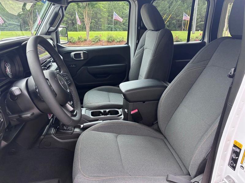 Jeep Wrangler Sport 2026