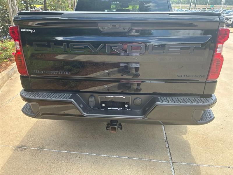 Chevrolet Silverado 1500 Custom Crew Cab 2WD 2024
