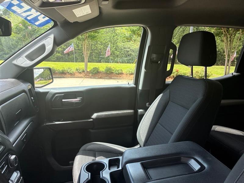 Chevrolet Silverado 1500 Custom Crew Cab 2WD 2024