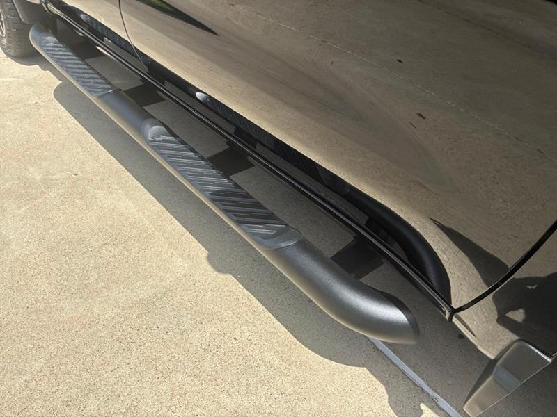 Chevrolet Silverado 1500 Custom Crew Cab 2WD 2024