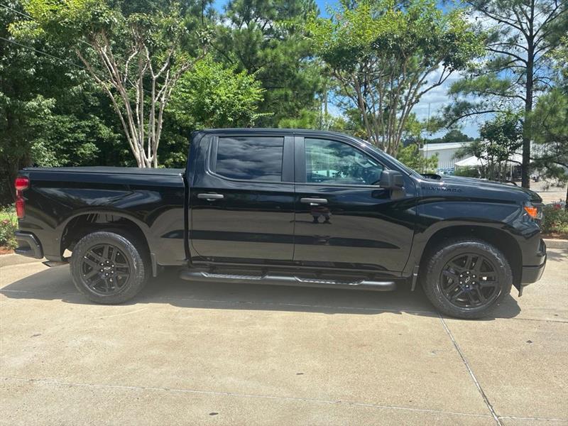 Chevrolet Silverado 1500 Custom Crew Cab 2WD 2024
