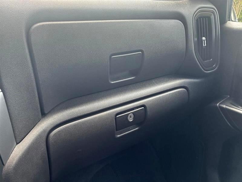 Chevrolet Silverado 1500 Custom Crew Cab 2WD 2024