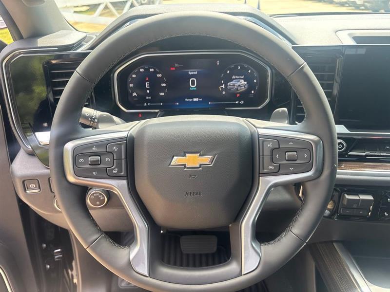 Chevrolet Silverado 1500 LT Crew Cab 2WD 2026