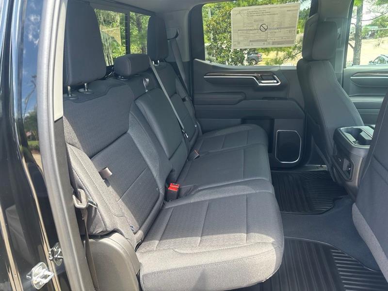 Chevrolet Silverado 1500 LT Crew Cab 2WD 2026