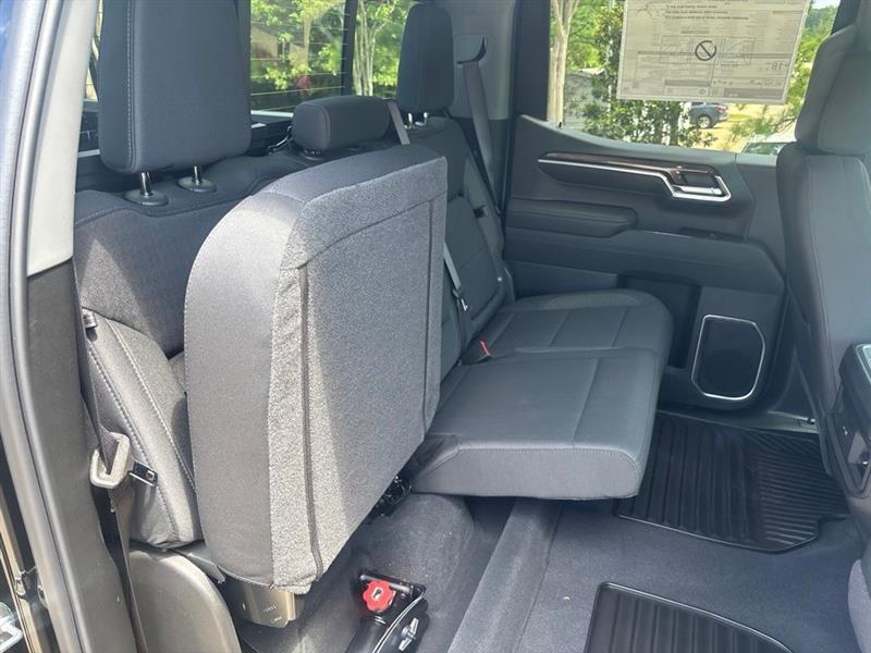 Chevrolet Silverado 1500 LT Crew Cab 2WD 2026