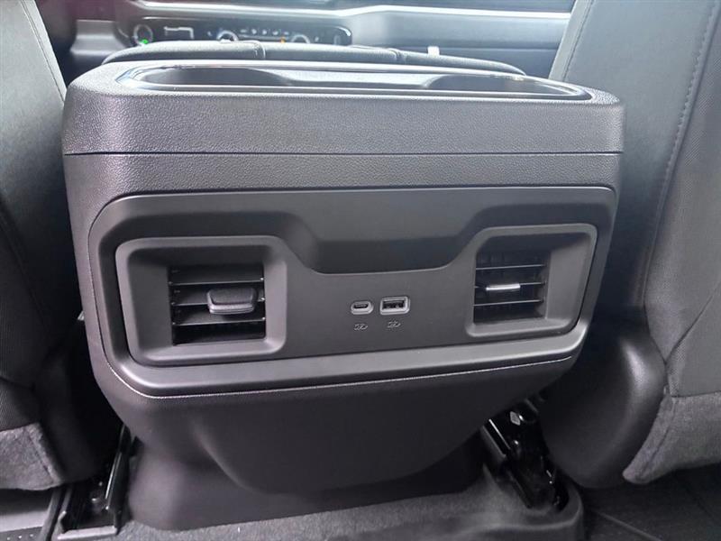 Chevrolet Silverado 1500 LT Crew Cab 2WD 2026