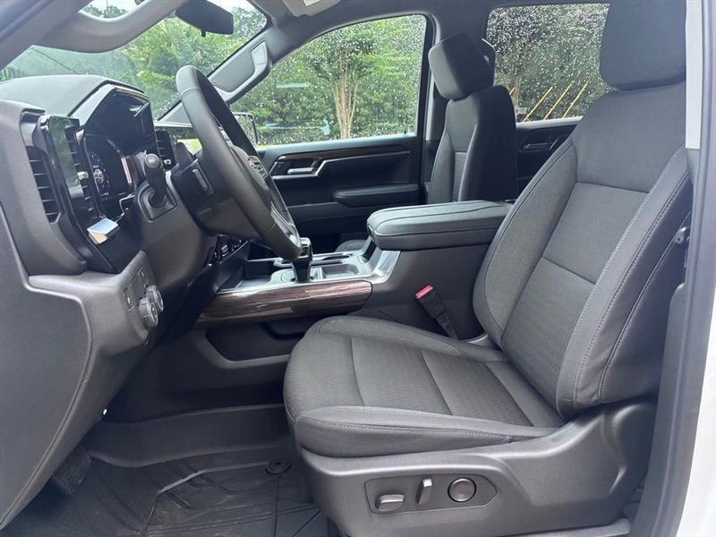 Chevrolet Silverado 1500 LT Crew Cab 2WD 2026