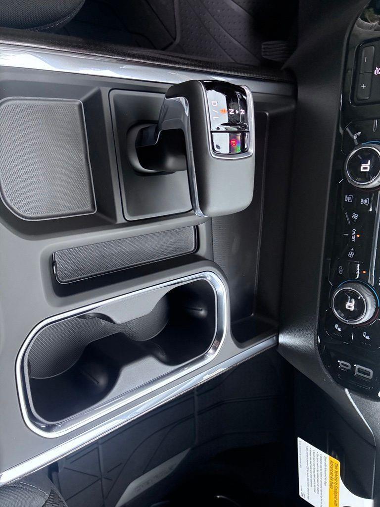 Chevrolet Silverado 1500 LT Crew Cab 2WD 2026