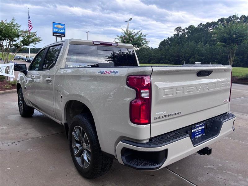 Chevrolet Silverado 1500 RST Crew Cab 4WD 2026