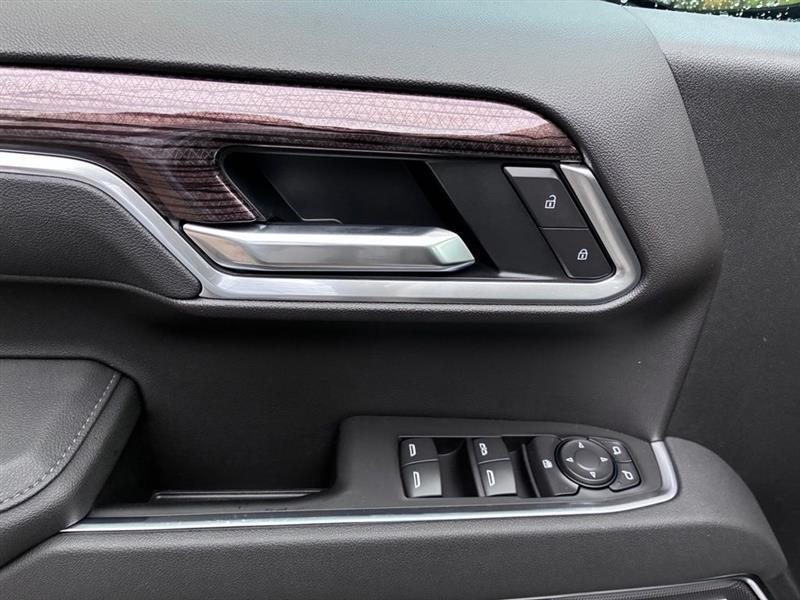 Chevrolet Silverado 1500 RST Crew Cab 4WD 2026