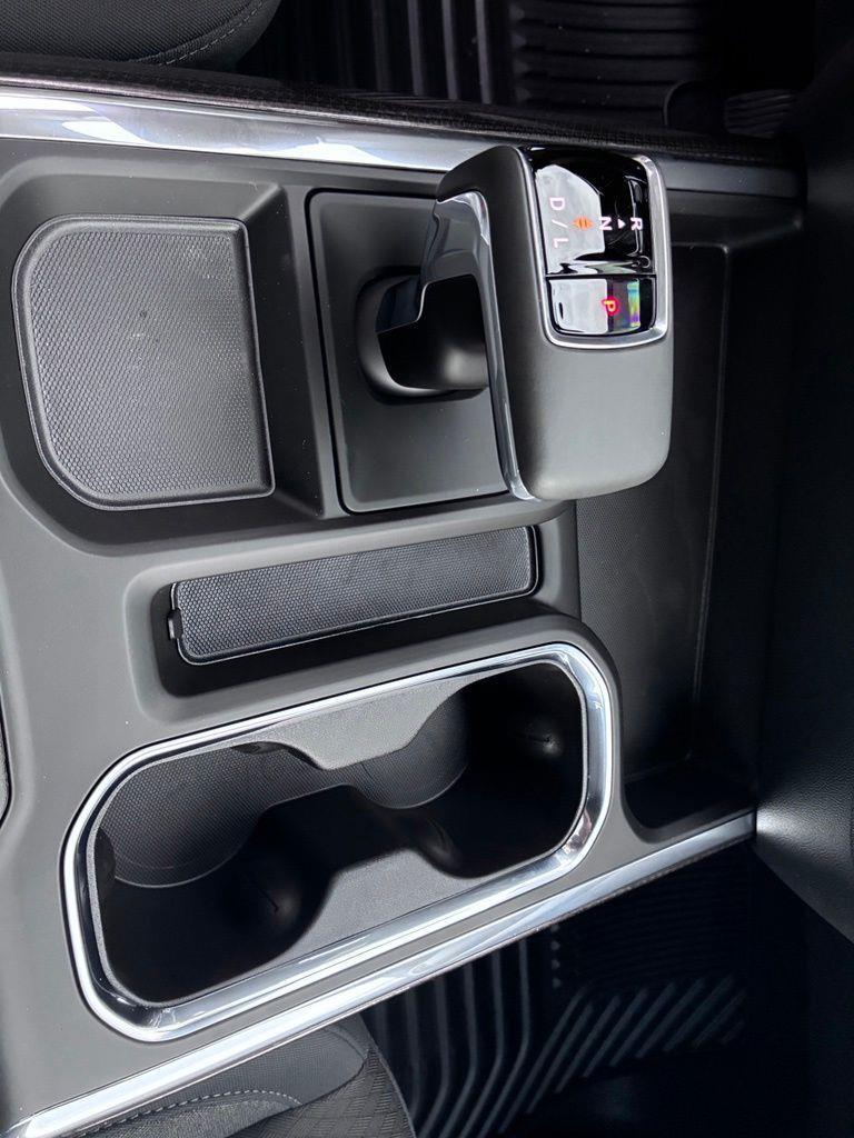 Chevrolet Silverado 1500 RST Crew Cab 4WD 2026