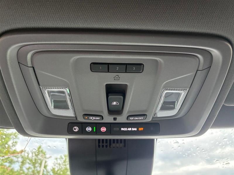 Chevrolet Silverado 1500 RST Crew Cab 4WD 2026