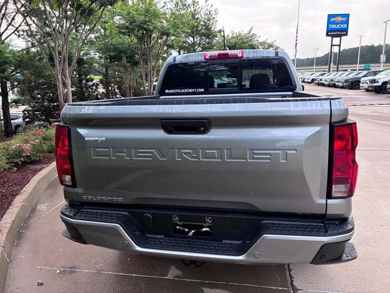 Chevrolet Colorado LT Crew Cab 2WD 2026