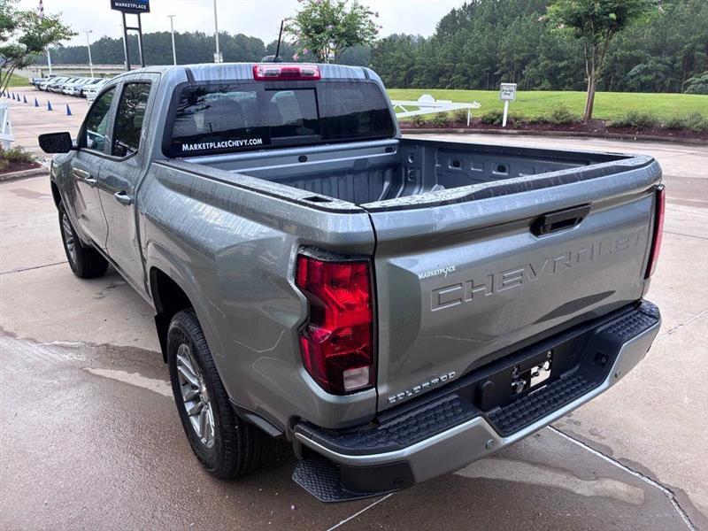Chevrolet Colorado LT Crew Cab 2WD 2026