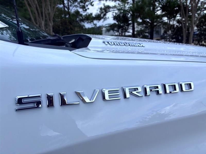 Chevrolet Silverado 1500 RST Select Package Crew Cab 4WD 2026