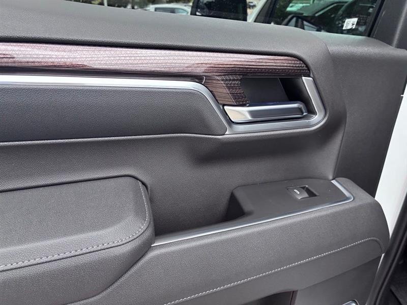 Chevrolet Silverado 1500 RST Select Package Crew Cab 4WD 2026