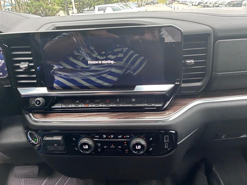 Chevrolet Silverado 1500 RST Select Package Crew Cab 4WD 2026