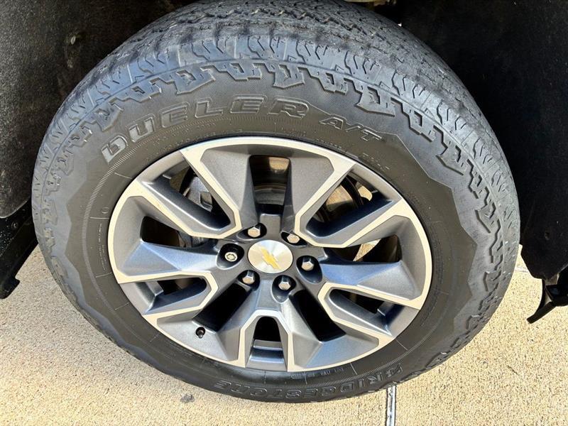 Chevrolet Silverado 1500 LT Crew Cab 4WD 2022