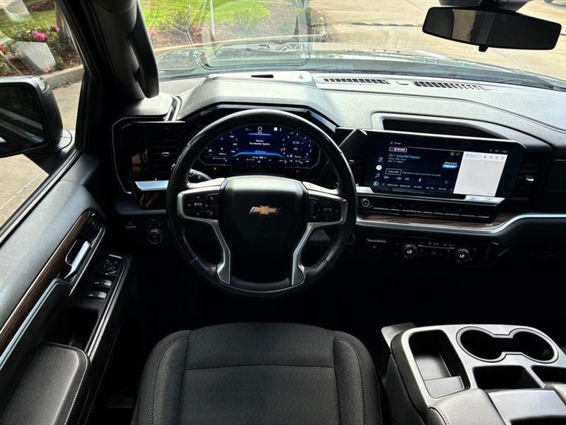 Chevrolet Silverado 1500 LT Crew Cab 4WD 2022