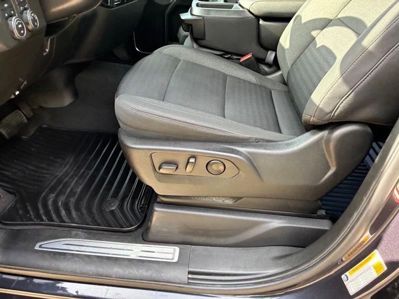 Chevrolet Silverado 1500 LT Crew Cab 4WD 2022
