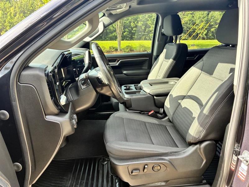 Chevrolet Silverado 1500 LT Crew Cab 4WD 2022