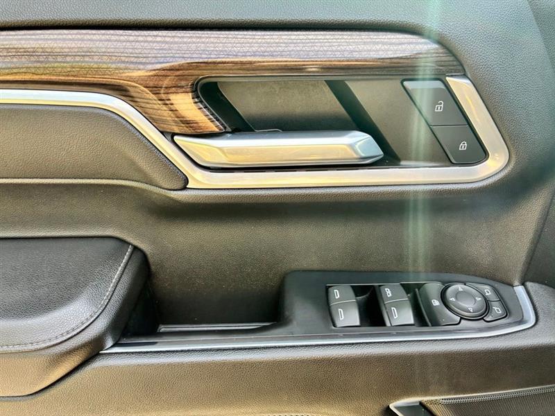 Chevrolet Silverado 1500 LT Crew Cab 4WD 2022