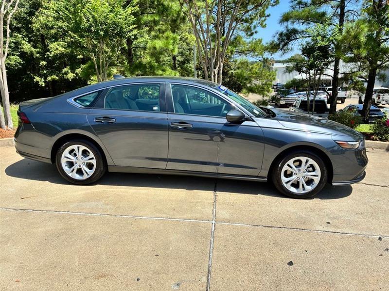 Honda Accord LX 2025