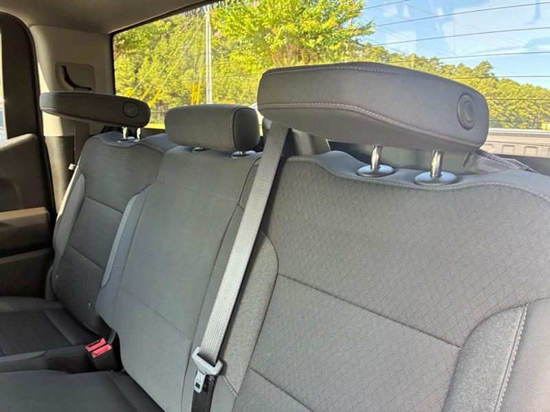Chevrolet Silverado 1500 Trail Boss Custom Crew Cab 4WD 2026