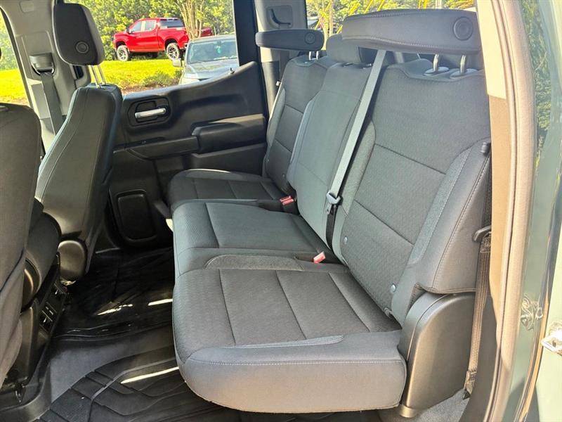 Chevrolet Silverado 1500 Trail Boss Custom Crew Cab 4WD 2026