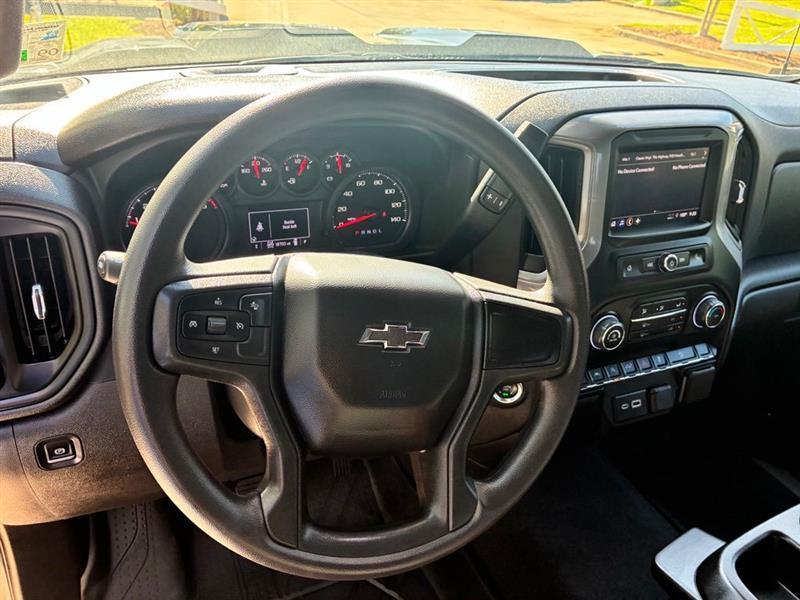 Chevrolet Silverado 1500 Trail Boss Custom Crew Cab 4WD 2026