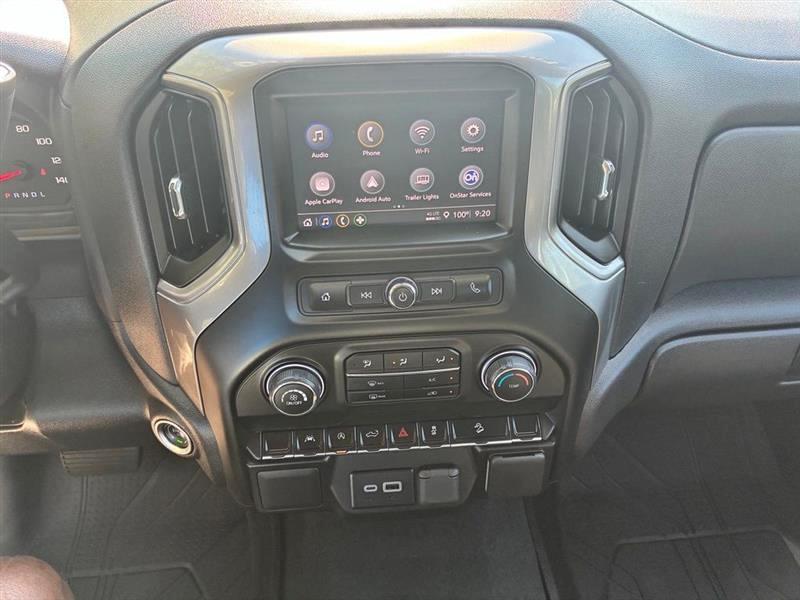 Chevrolet Silverado 1500 Trail Boss Custom Crew Cab 4WD 2026