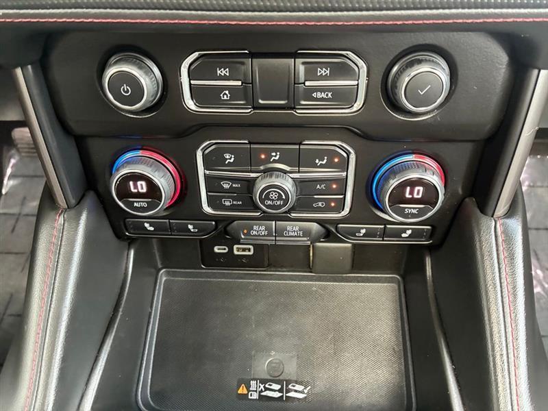 Chevrolet Suburban RST 2022