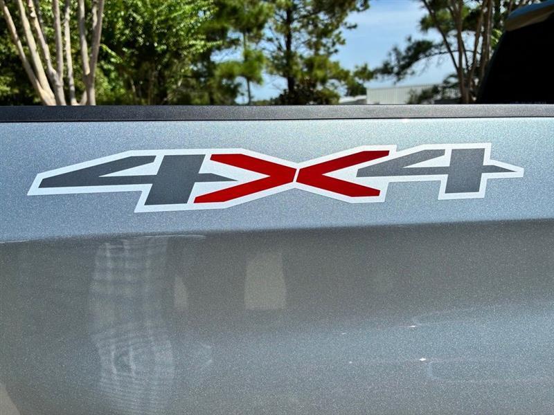 Chevrolet Silverado 1500 RST Select Package Crew Cab 4WD 2026