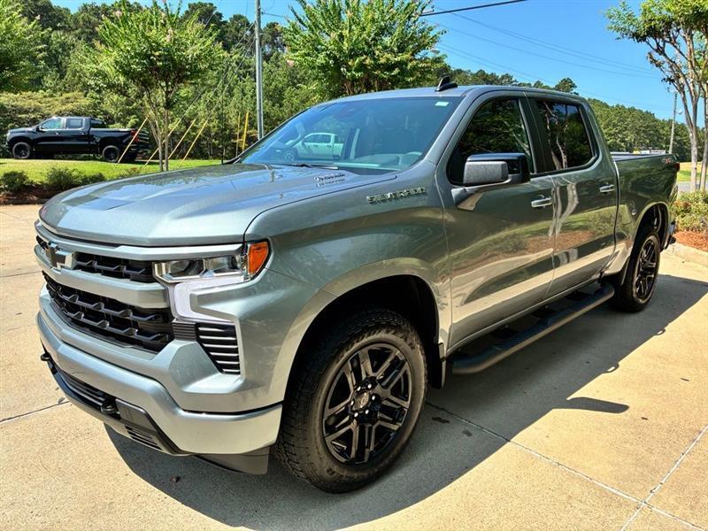 Chevrolet Silverado 1500 RST Select Package Crew Cab 4WD 2026