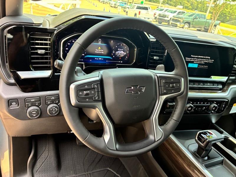 Chevrolet Silverado 1500 RST Crew Cab 4WD 2026