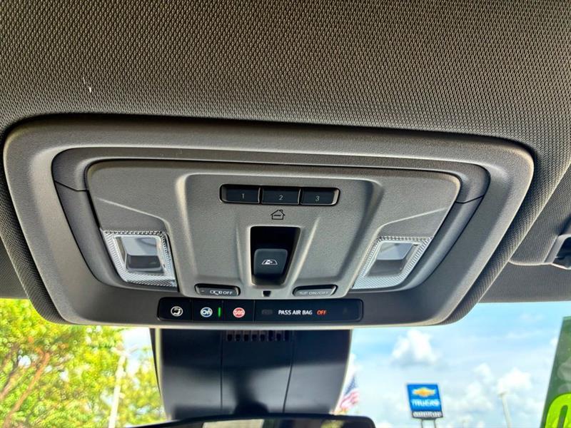 Chevrolet Silverado 1500 RST Crew Cab 4WD 2026