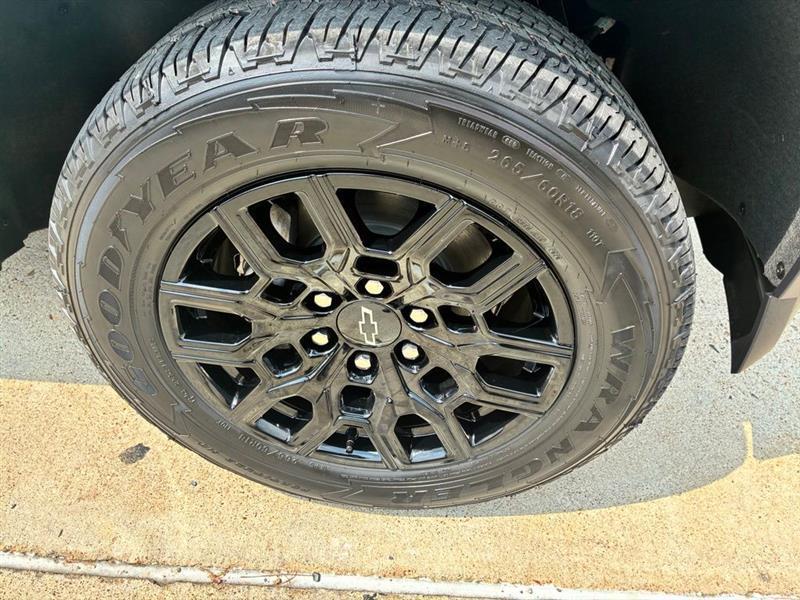 Chevrolet Colorado Work Truck Crew Cab 4WD 2026
