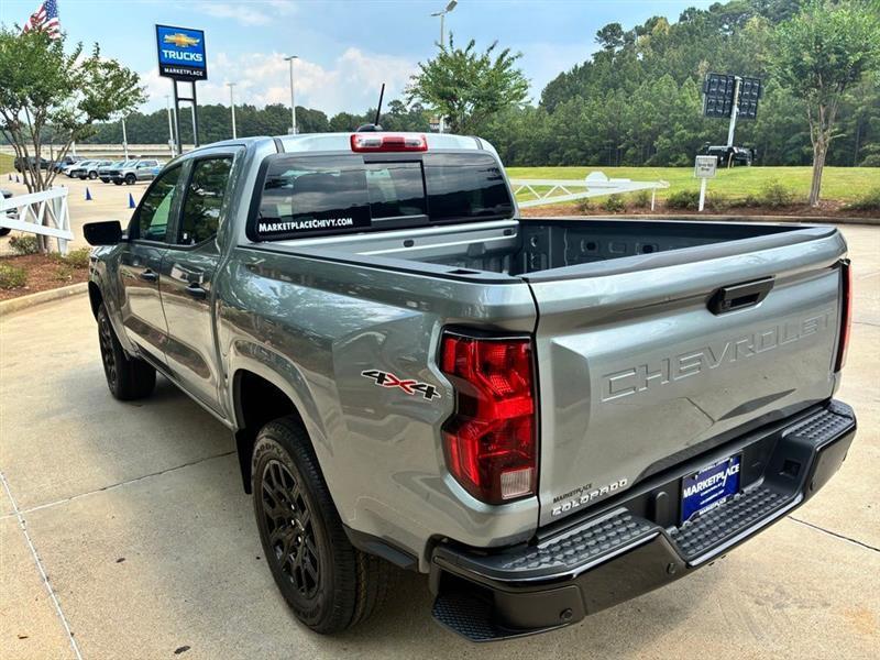 Chevrolet Colorado Work Truck Crew Cab 4WD 2026