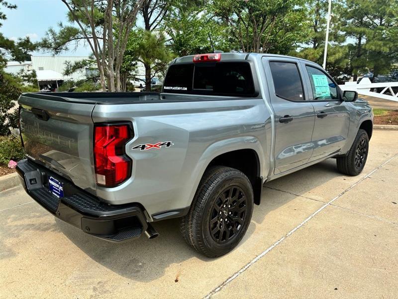 Chevrolet Colorado Work Truck Crew Cab 4WD 2026