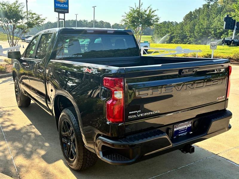 Chevrolet Silverado 1500 RST Select Package Crew Cab 4WD 2026