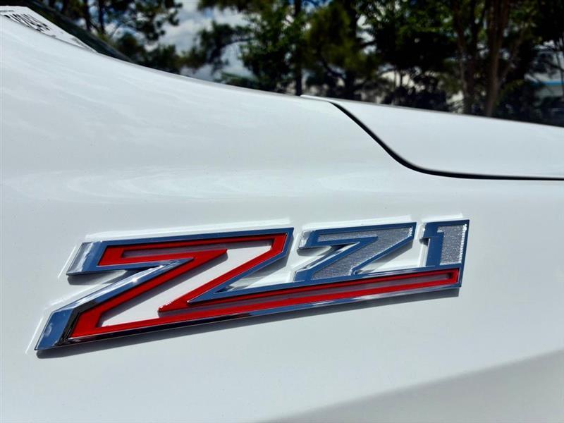 Chevrolet Suburban Z71 2026