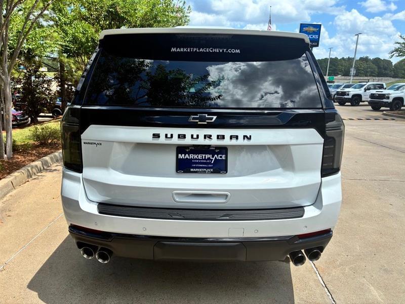 Chevrolet Suburban Z71 2026